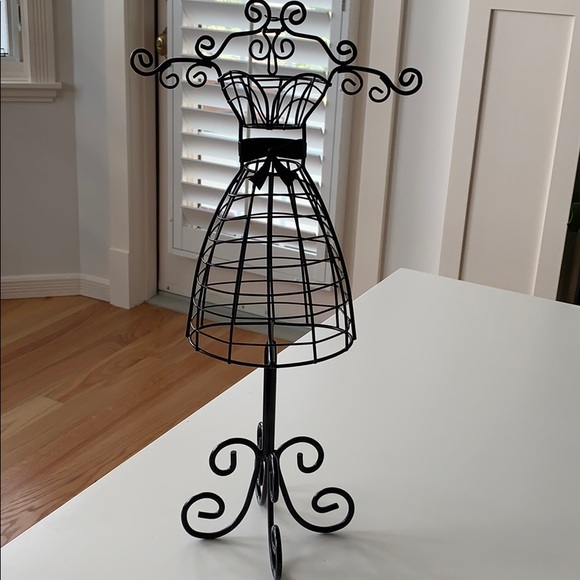 Black wire dress form jewelry display - Picture 2 of 2